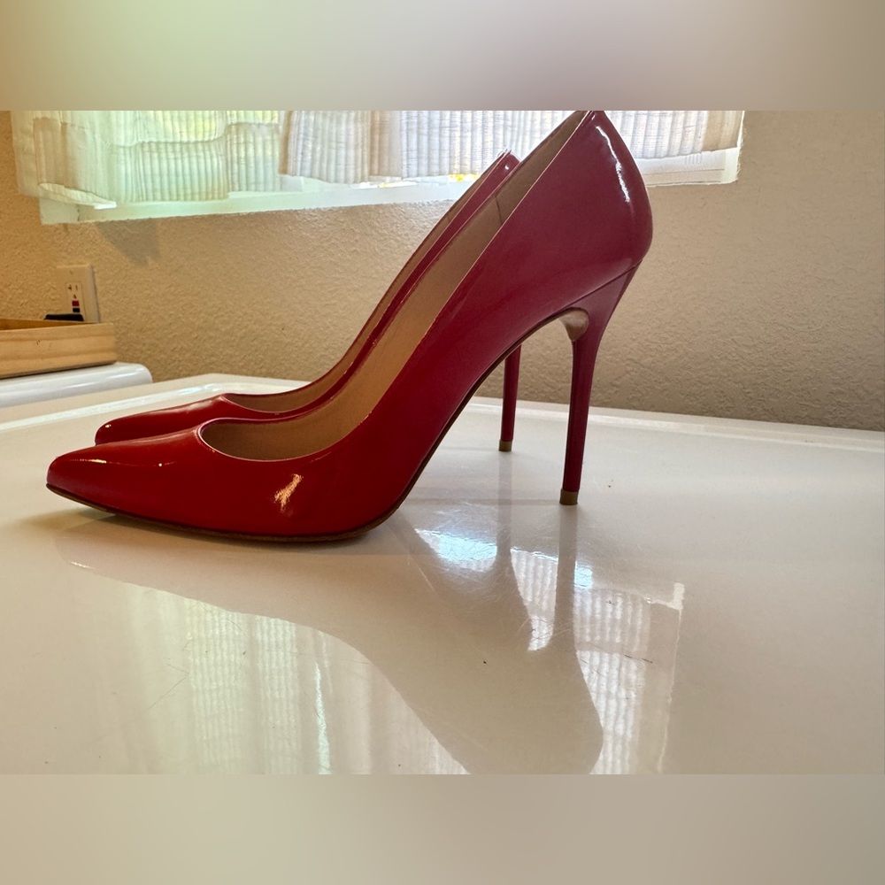 Stuart Weitzman heels, 37.5 size